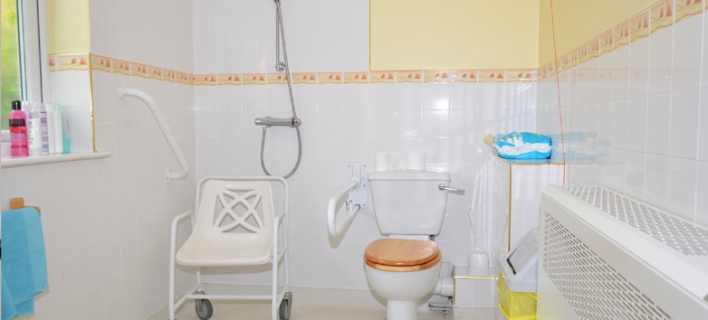 Hatherley care home bathroom